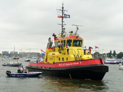 Port service boat amsterdam photo