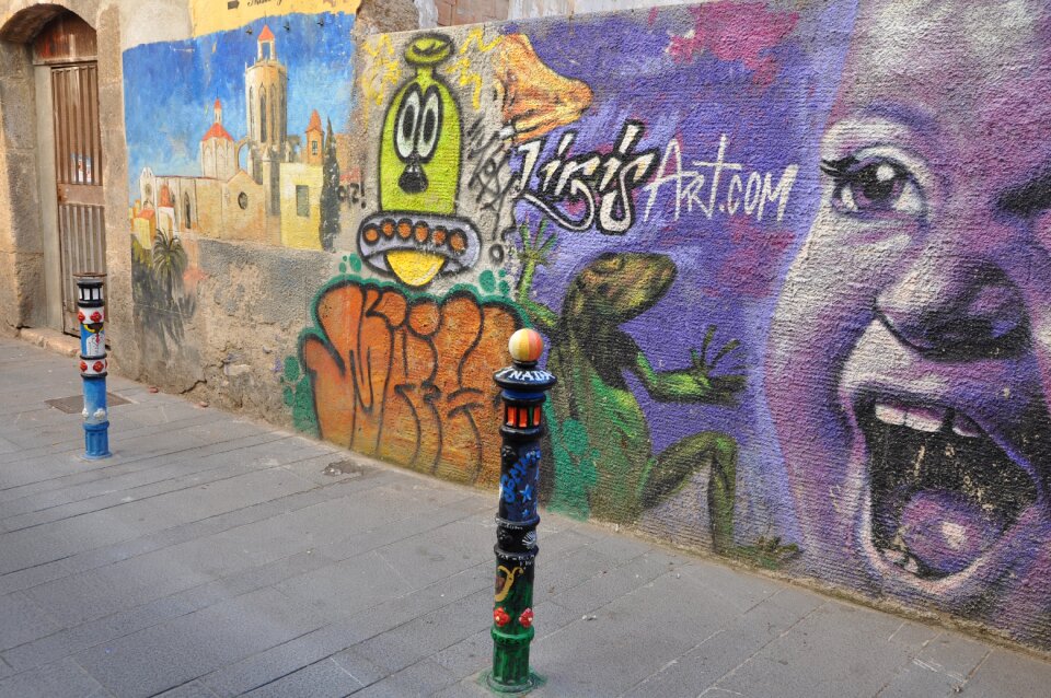 Tarragona street graffiti