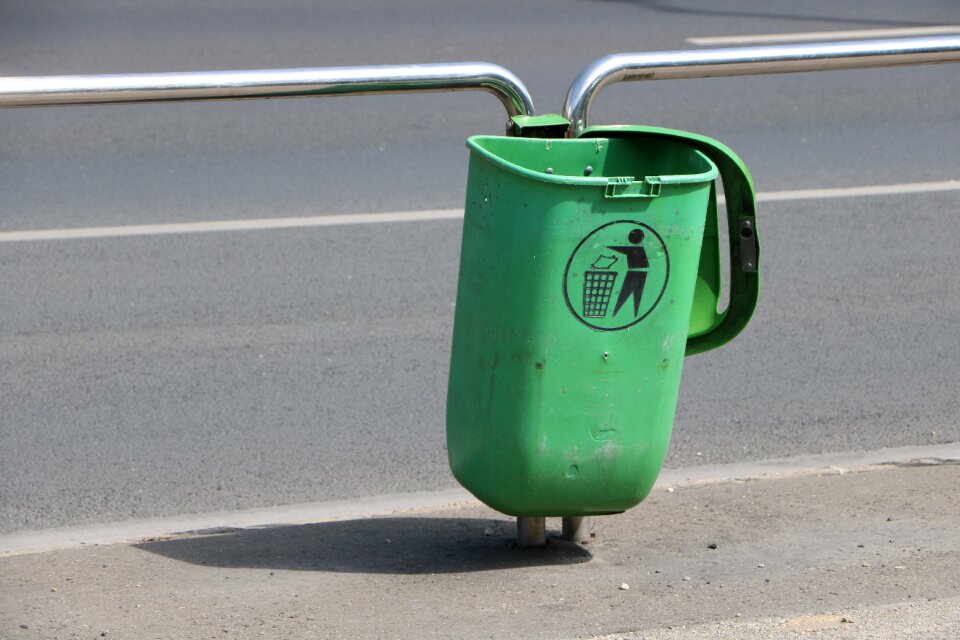 Limit road green
