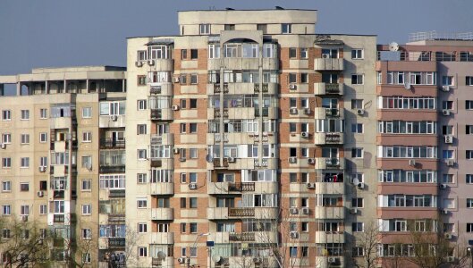 Crowded social neighborhood photo