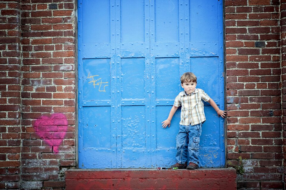 Child kid building