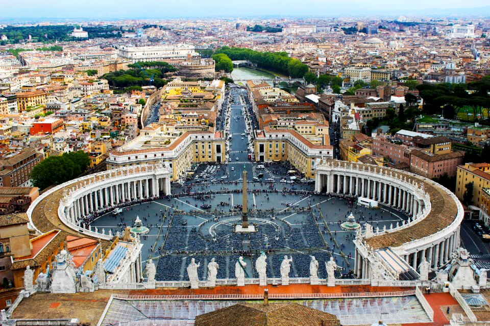 Square basilica peter