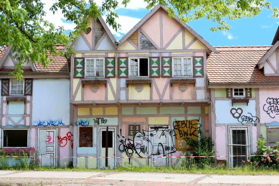 Spree river park facade building