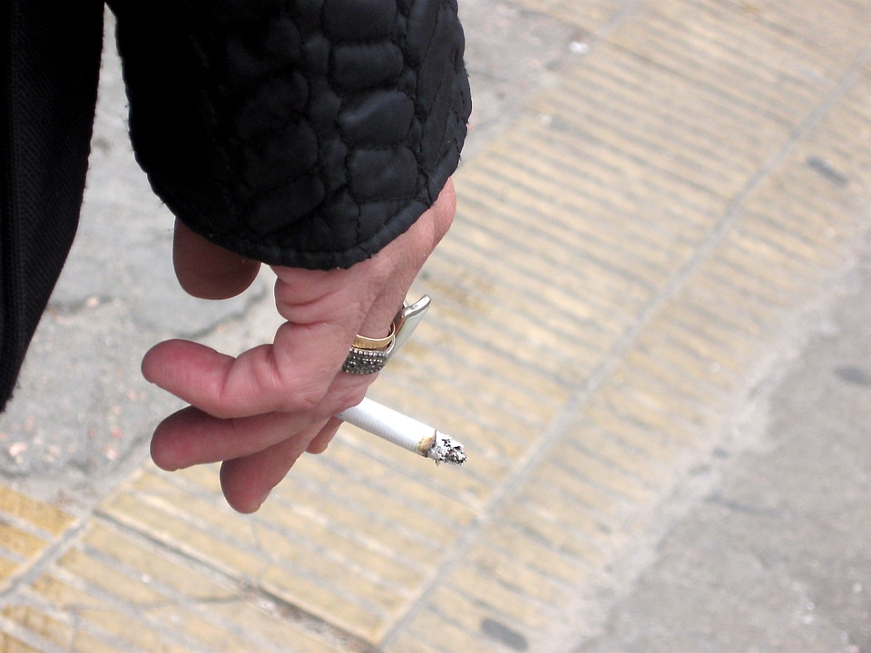 Smoke tobacco nicotine