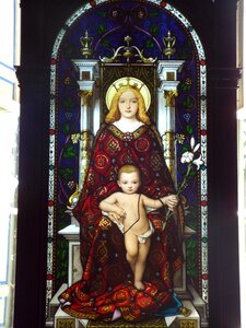 Holy maria christian statue