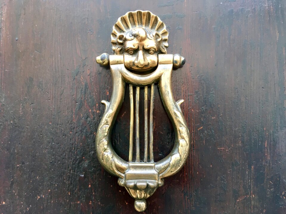 Deco input front door