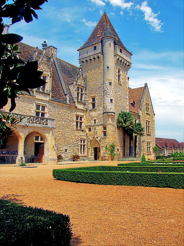 French castle dordogne france