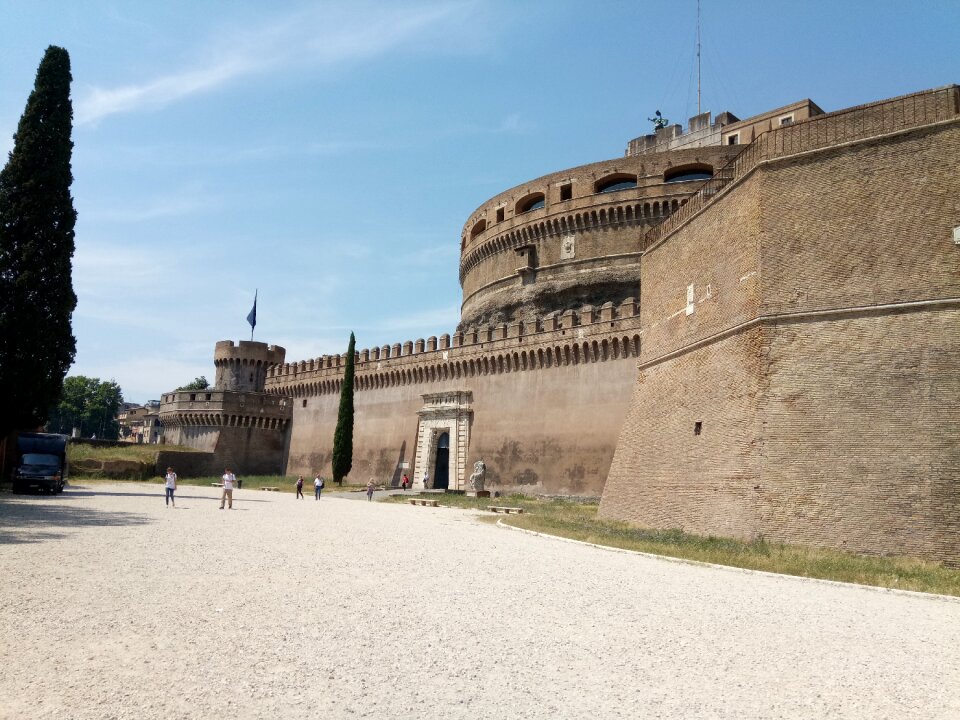 Travel angelo architecture