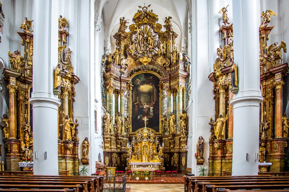 Church catholic christian