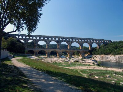 Building bridge historically