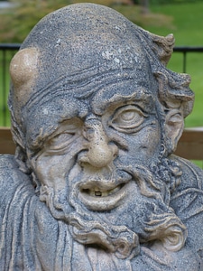 Sculpture globe zwergelgarten