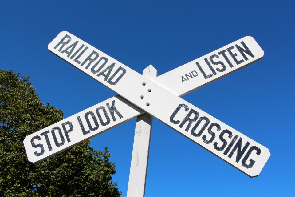 Crossing sign