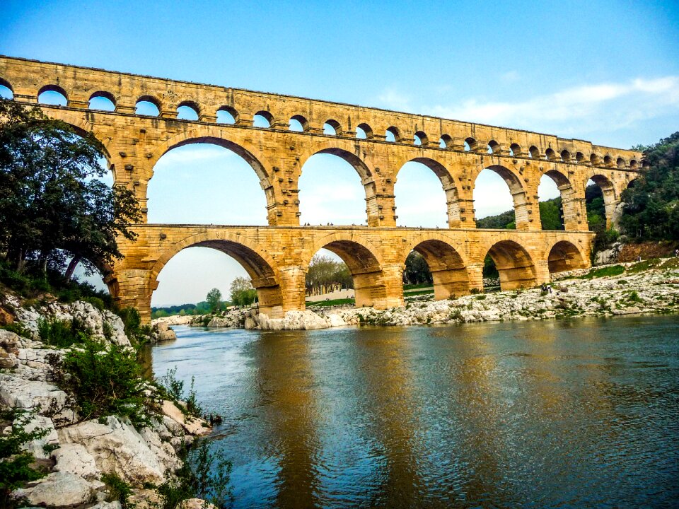 Ales viaduct aqueduct