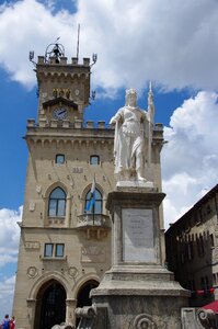 Palazzo pubblico architecture