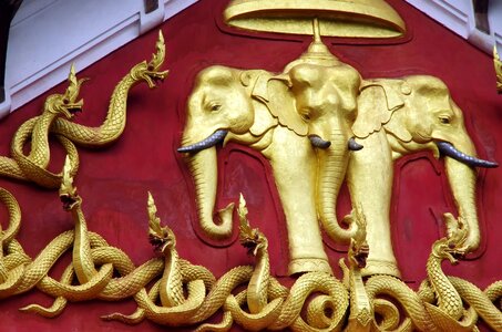 National palace elephants land of a million elephants