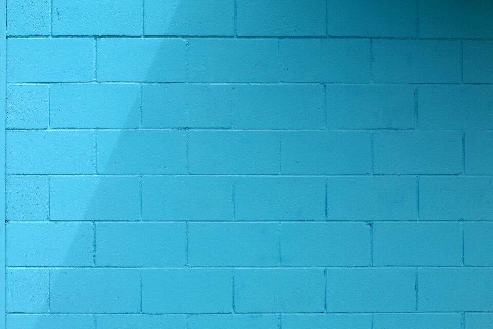 Pattern wall construction
