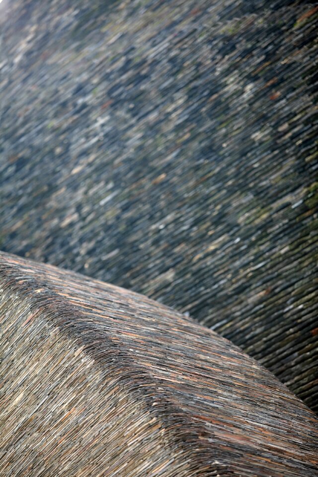 Pattern wall construction