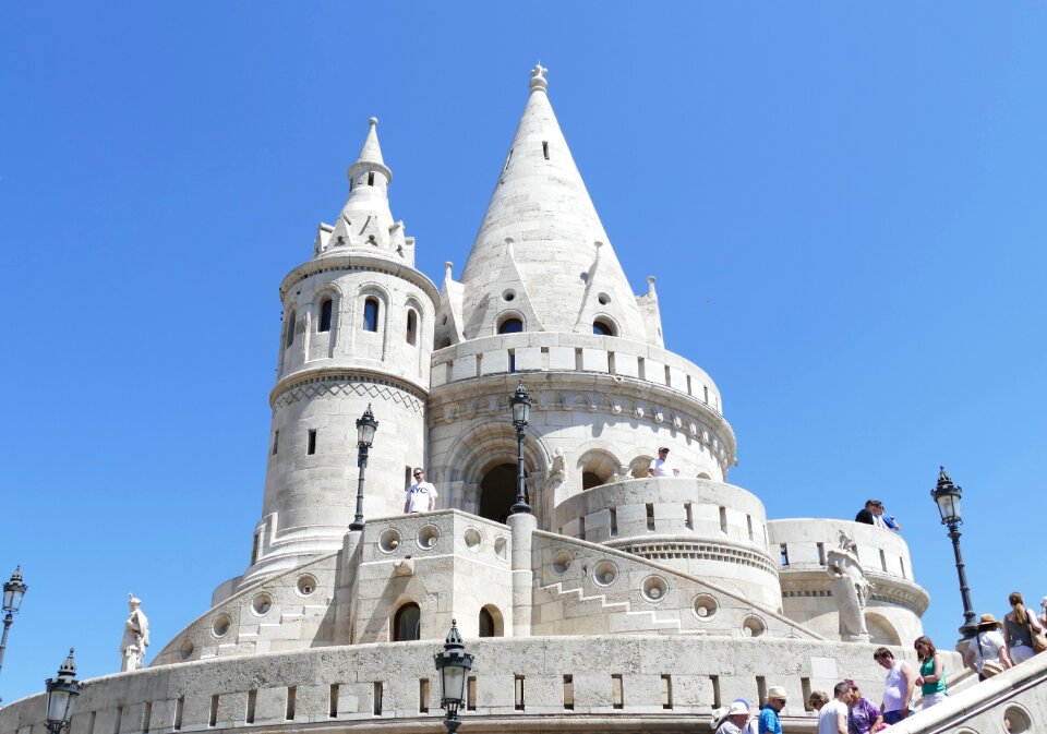 Fishermen's bastion places of interest architecture