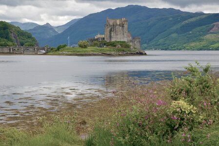 Eilean donan castle atmospheric castle