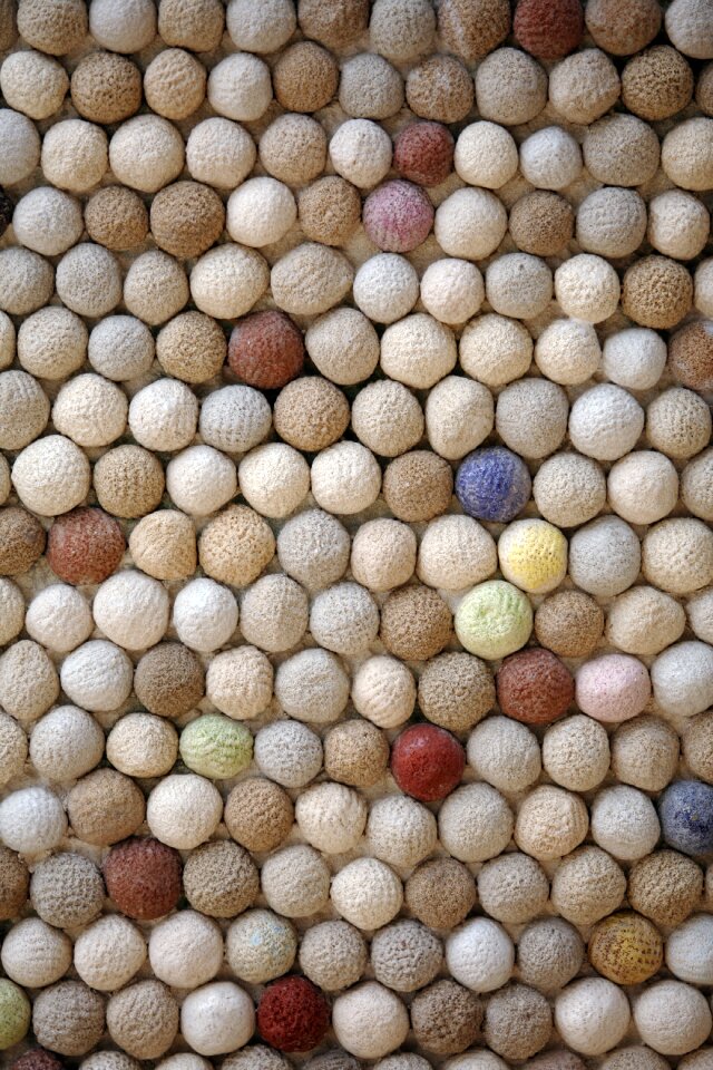 Pattern wall construction