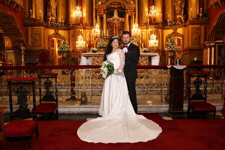 Romance grooms marriage