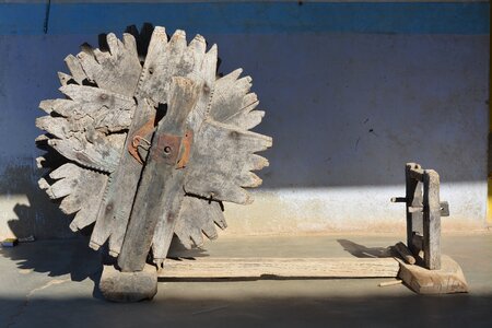 Wheel antique
