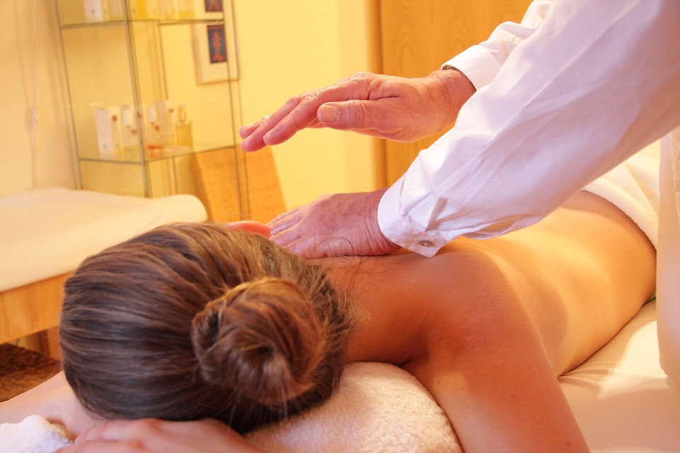 Wellness massage Free photos