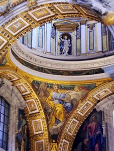 St-pierre cathedral columns photo