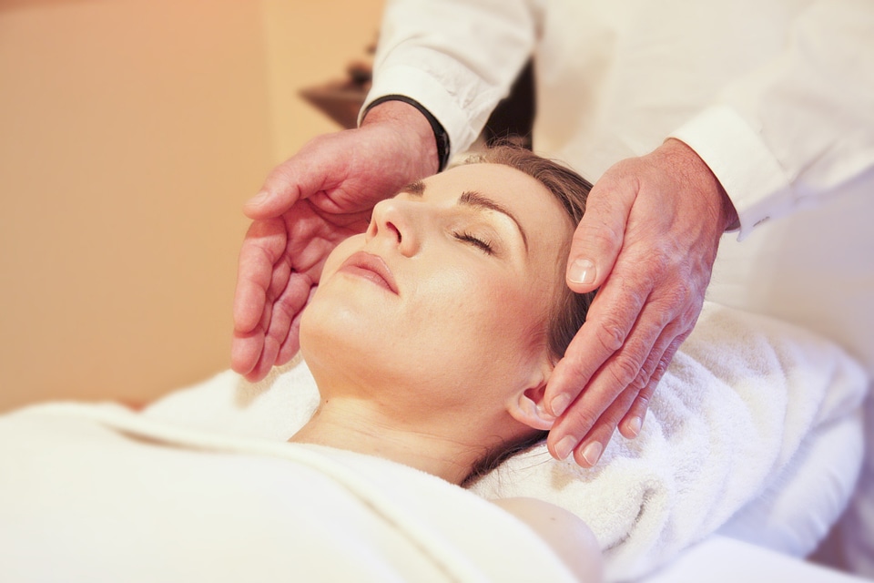 Wellness massage reiki