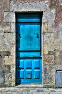 Pierre entry former