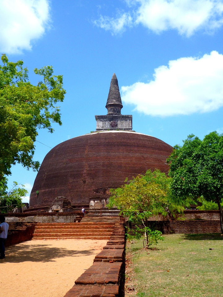 Tomb landmark culture