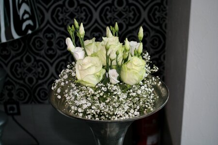Silver wedding floristry photo
