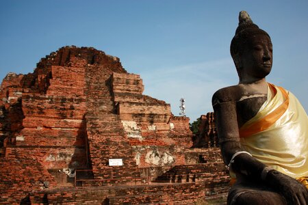 Ruins red bricks buddha photo