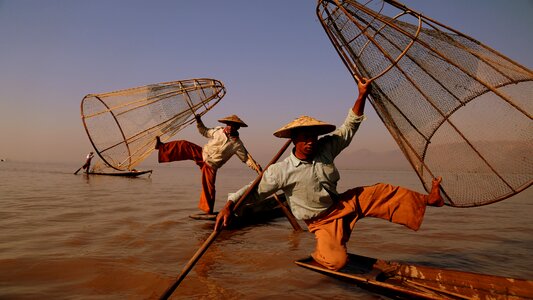 Myanmar the one-legged rowing fishing photo