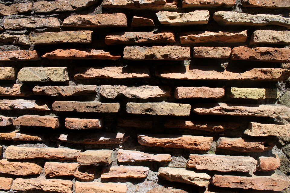 Wall brick