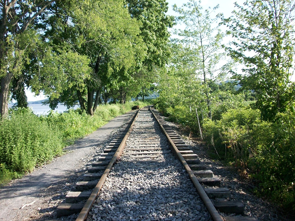 Transport travel track
