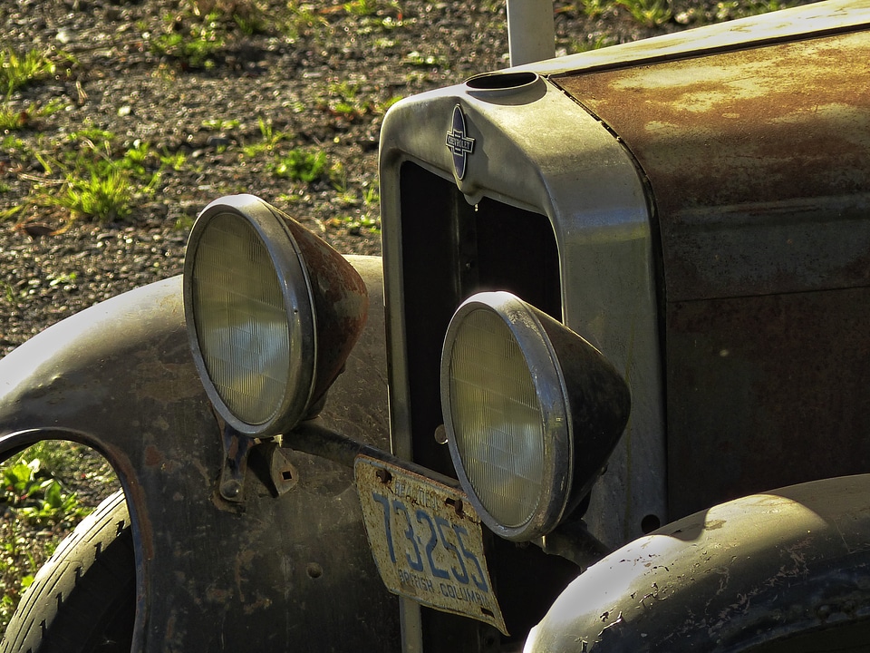 Metal vehicle old timer