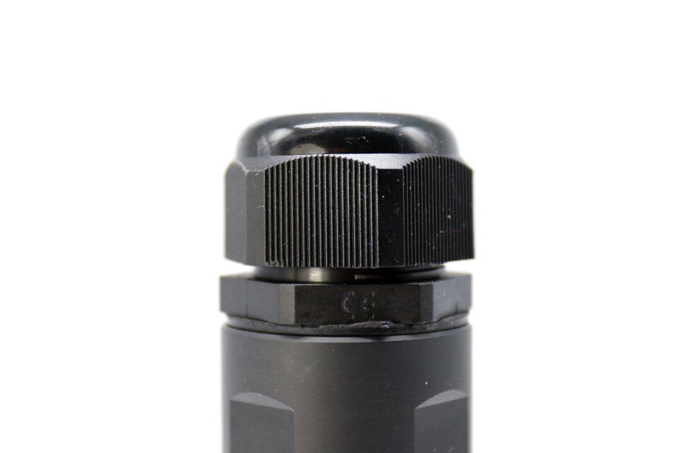 Screw connection head black