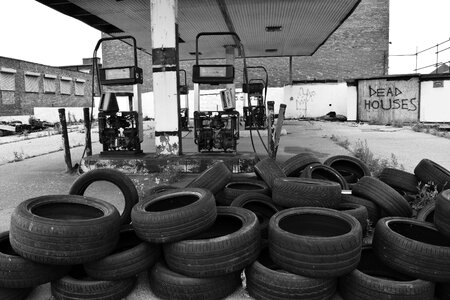 Abandoned tyres