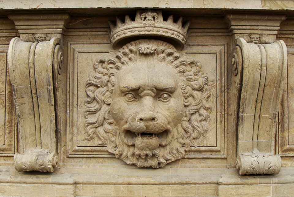 Palace decoration animal
