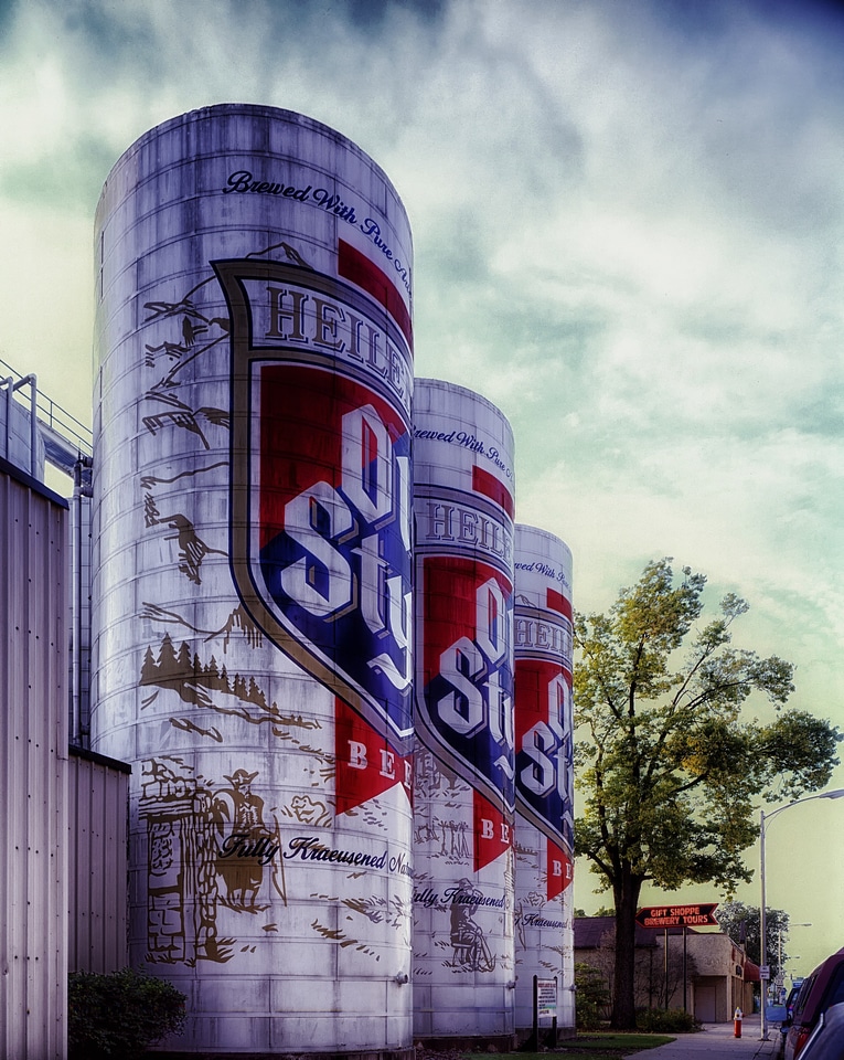 Containers vats sky
