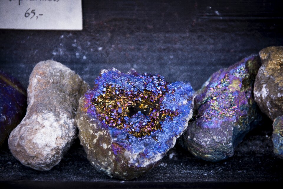 Glitter semi precious stone jewellery