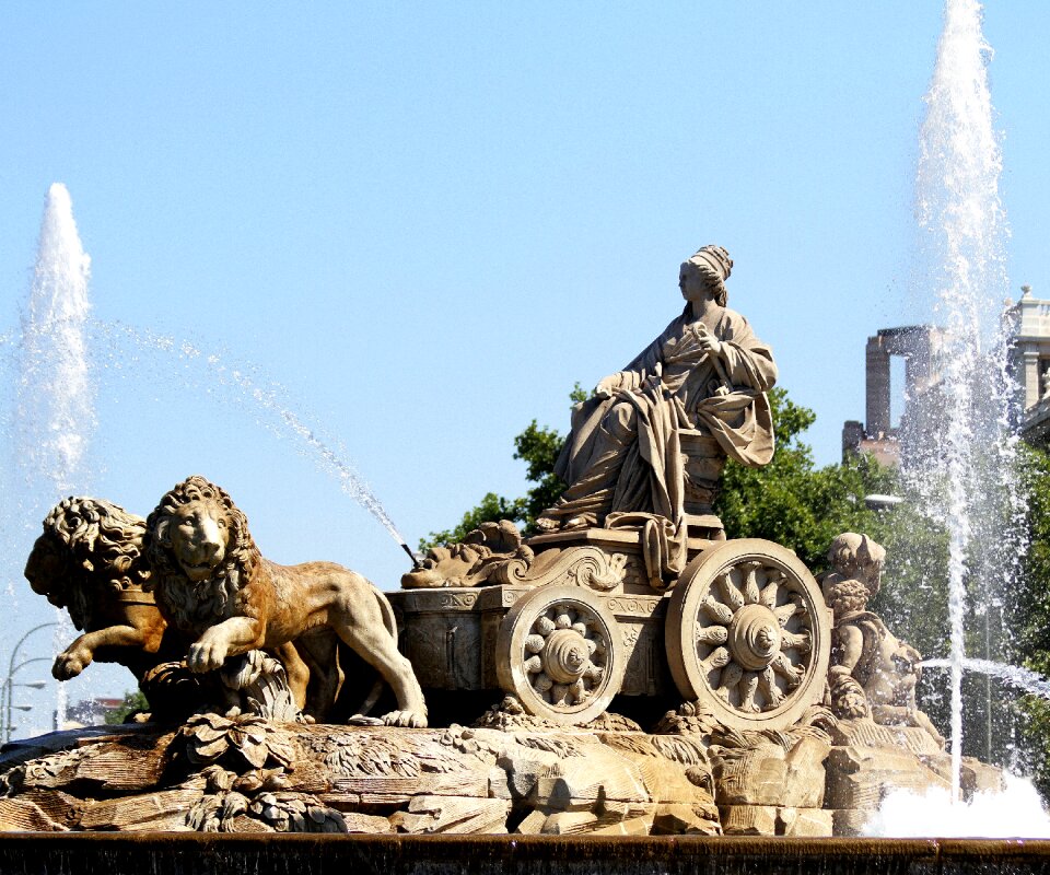 Lions chariot woman