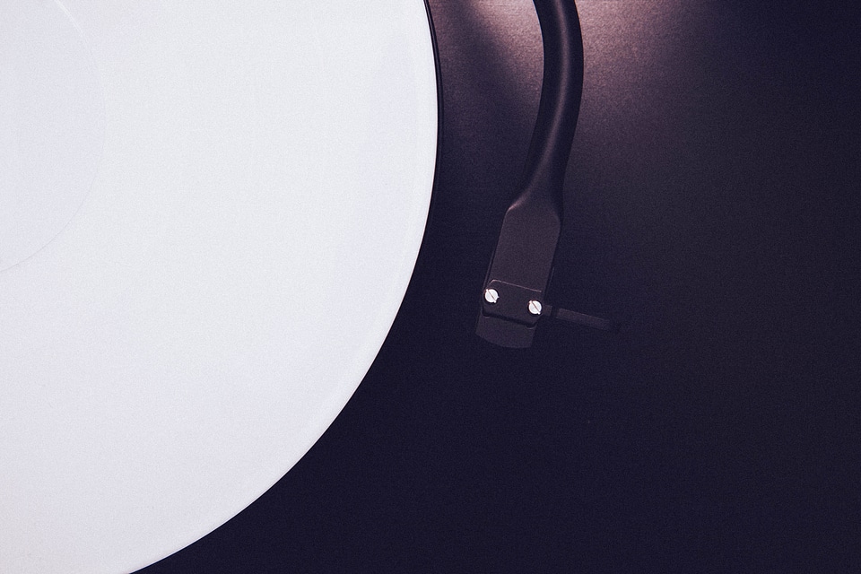 Turntable sound music