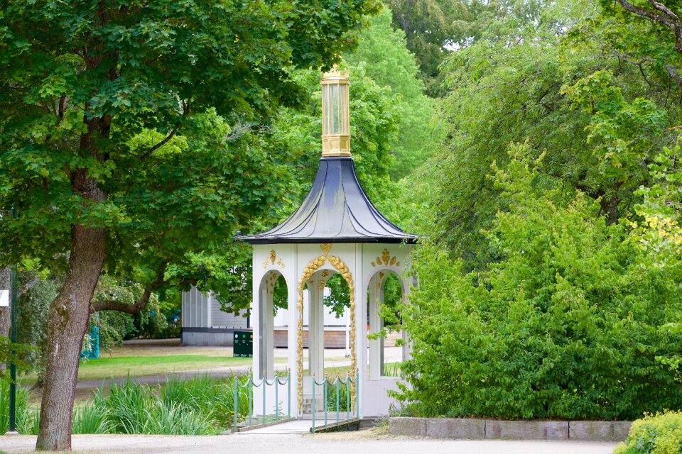 Garden spring park