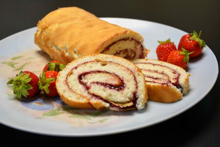 Cake delights dessert