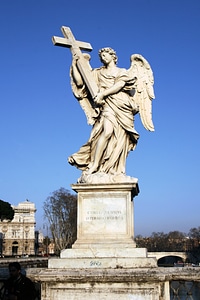 Castel sant'angelo statue angel