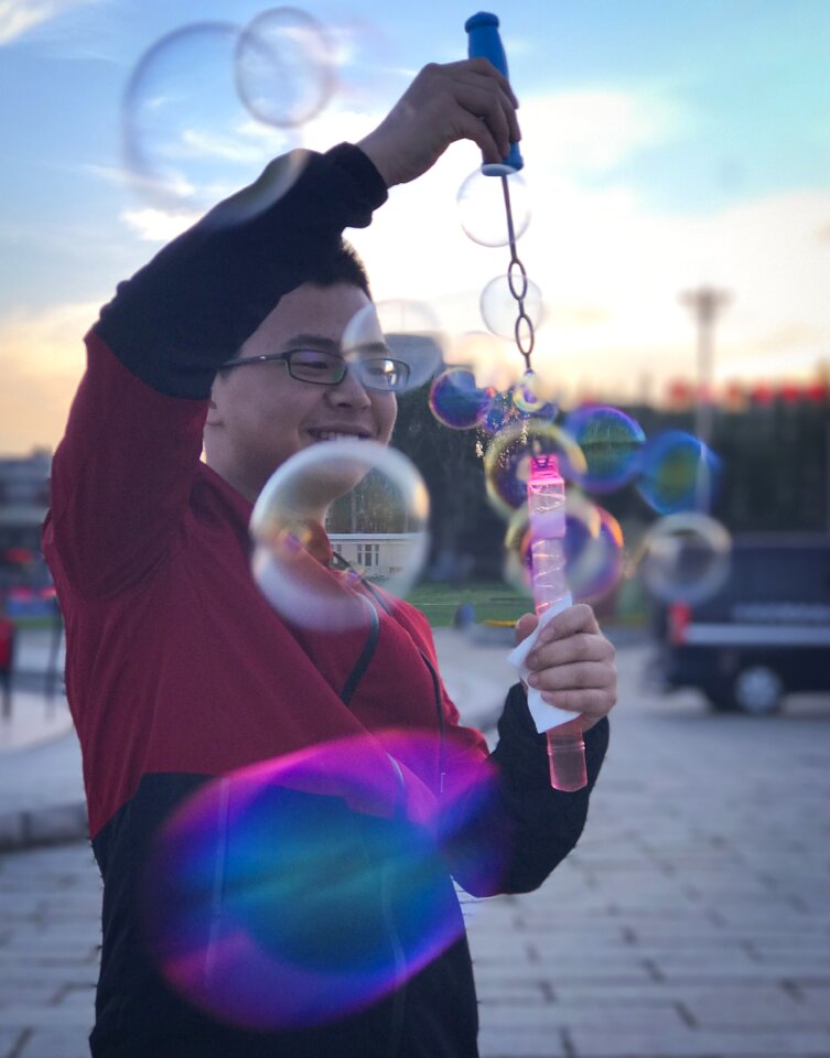 Bubble square character