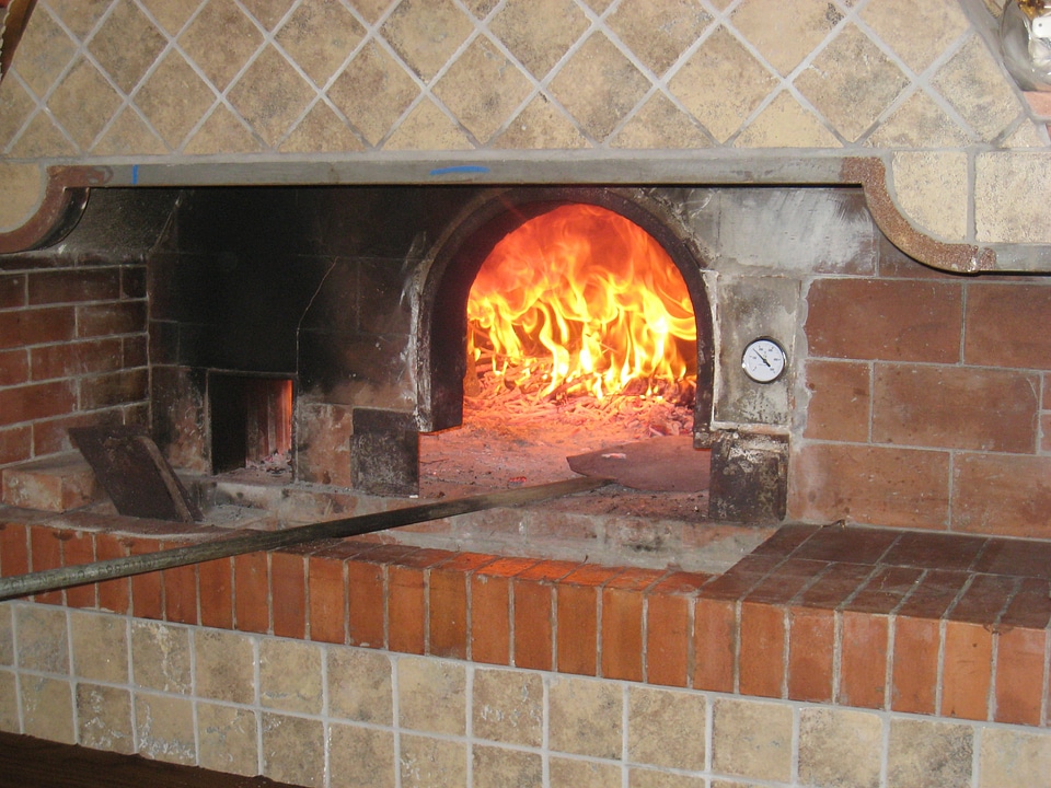 Restaurant traditional fire