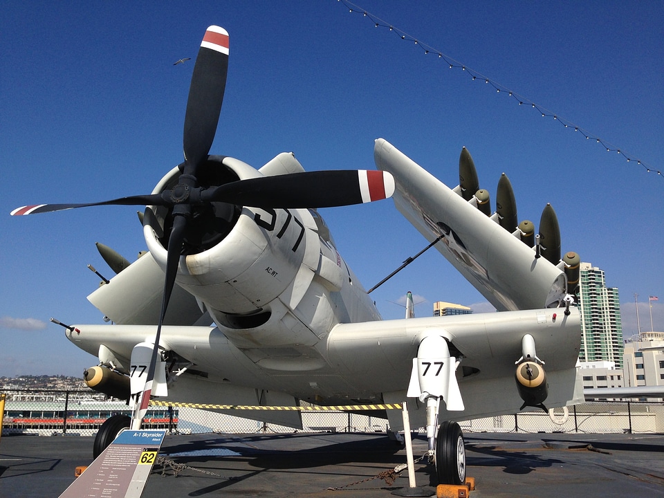 Aircraft airport san diego